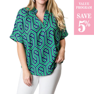 Green and navy geometric print short sleev shirt